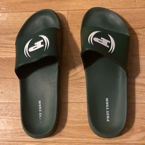Size 13 slides
